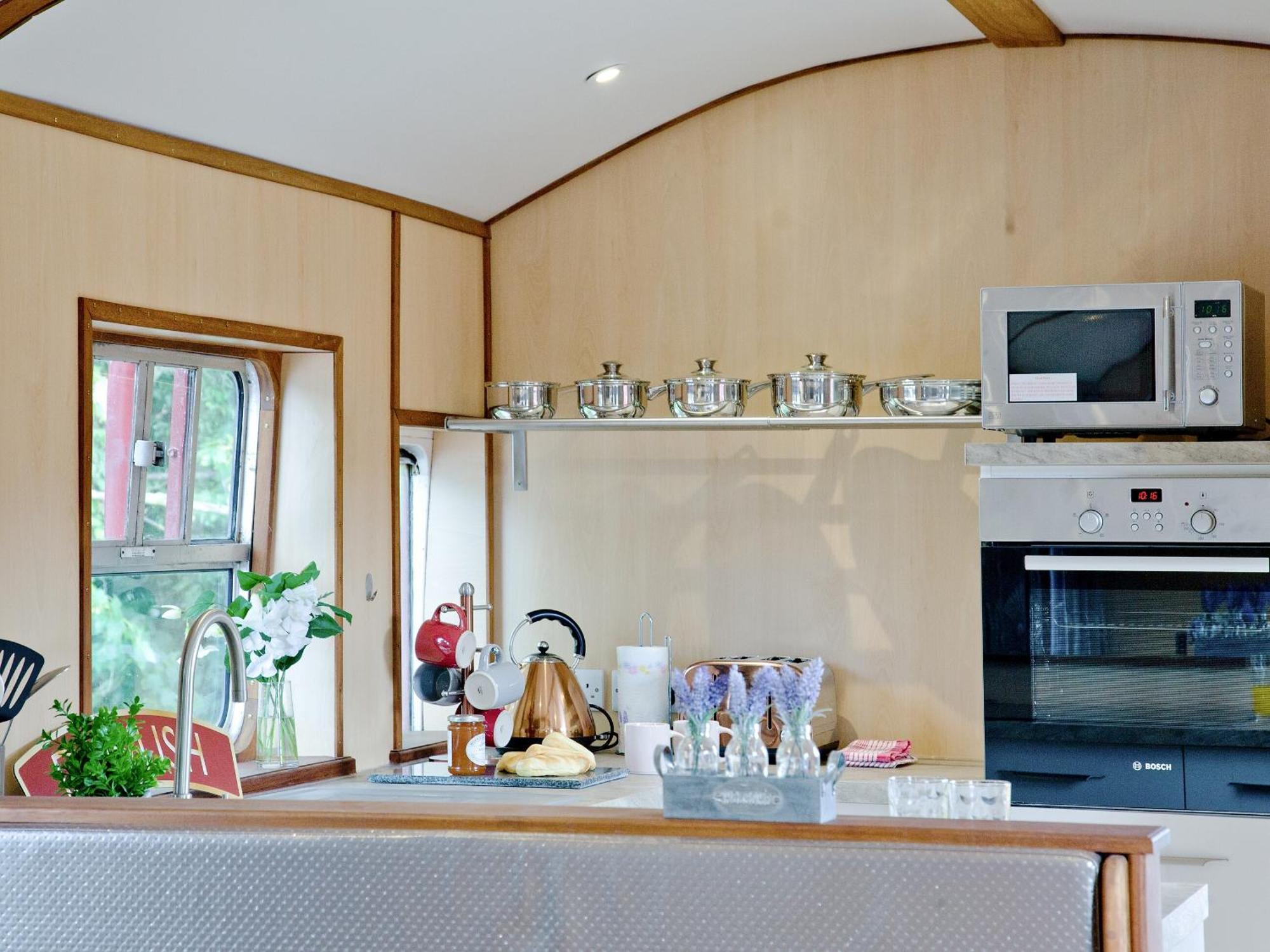 Brunel Boutique Railway Carriage 1 Dawlish Exterior photo